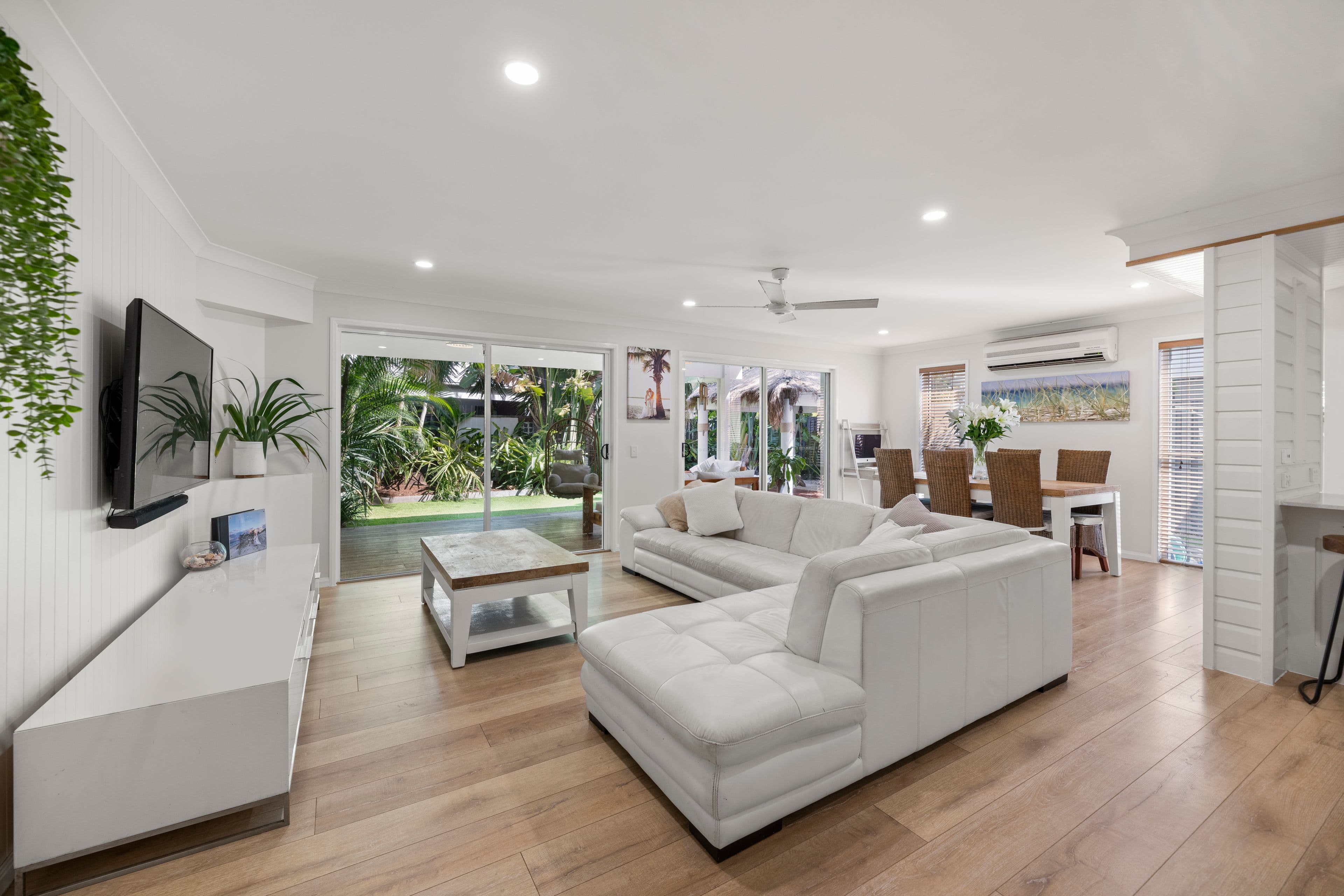 61 Venice Street, Burleigh Waters QLD 4220, Burleigh Waters - Thumbnail 4