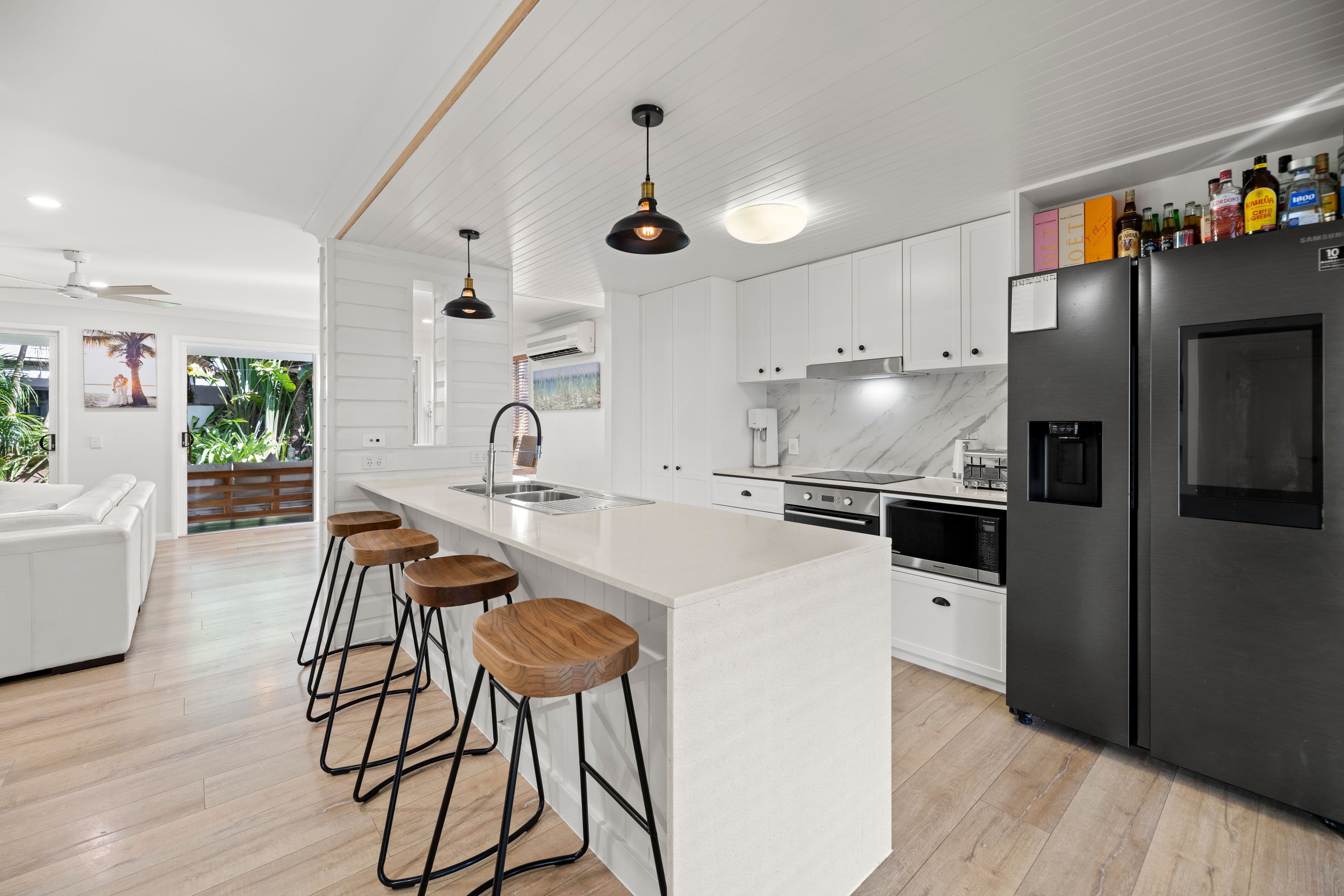 61 Venice Street, Burleigh Waters QLD 4220, Burleigh Waters - Thumbnail 7