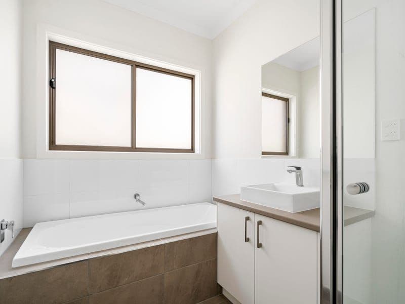 90 Retreat Crescent, Sunbury VIC 3429, Sunbury - Thumbnail 6