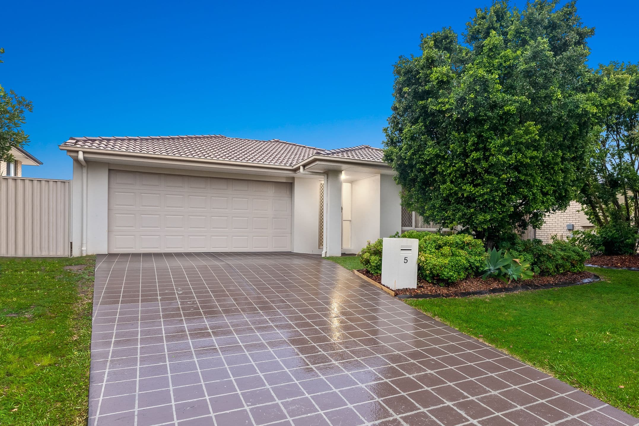 5 Violet Street, Kallangur QLD 4503, Kallangur - Image 1