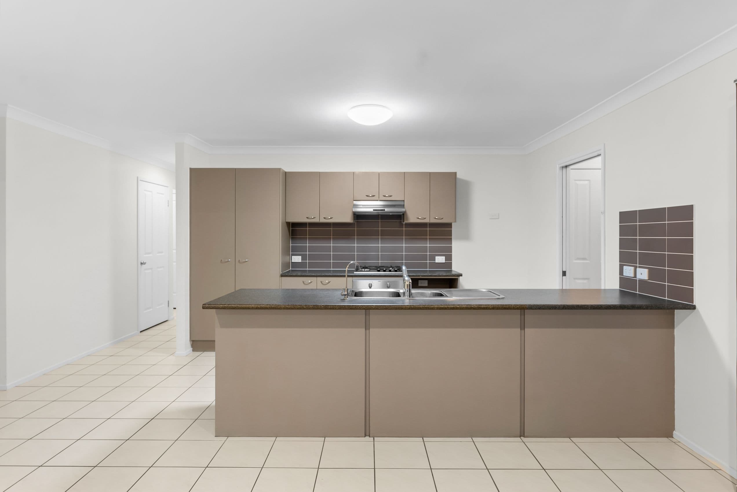 5 Violet Street, Kallangur QLD 4503, Kallangur - Thumbnail 4