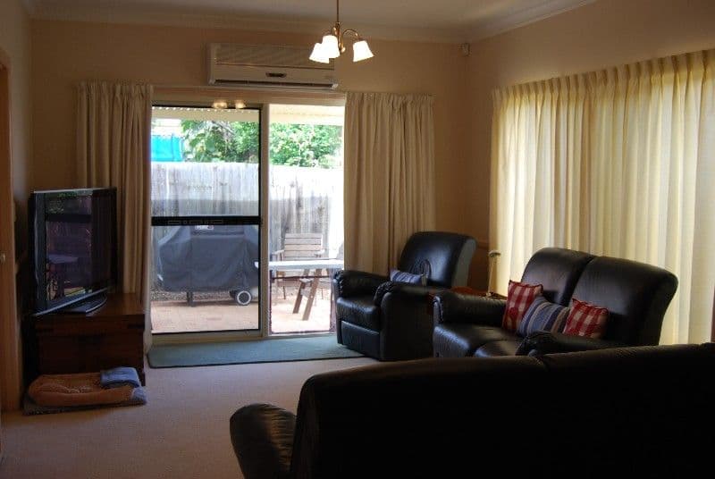 4 Mandarin Close, FOREST LAKE QLD 4078, Forest Lake - Thumbnail 3