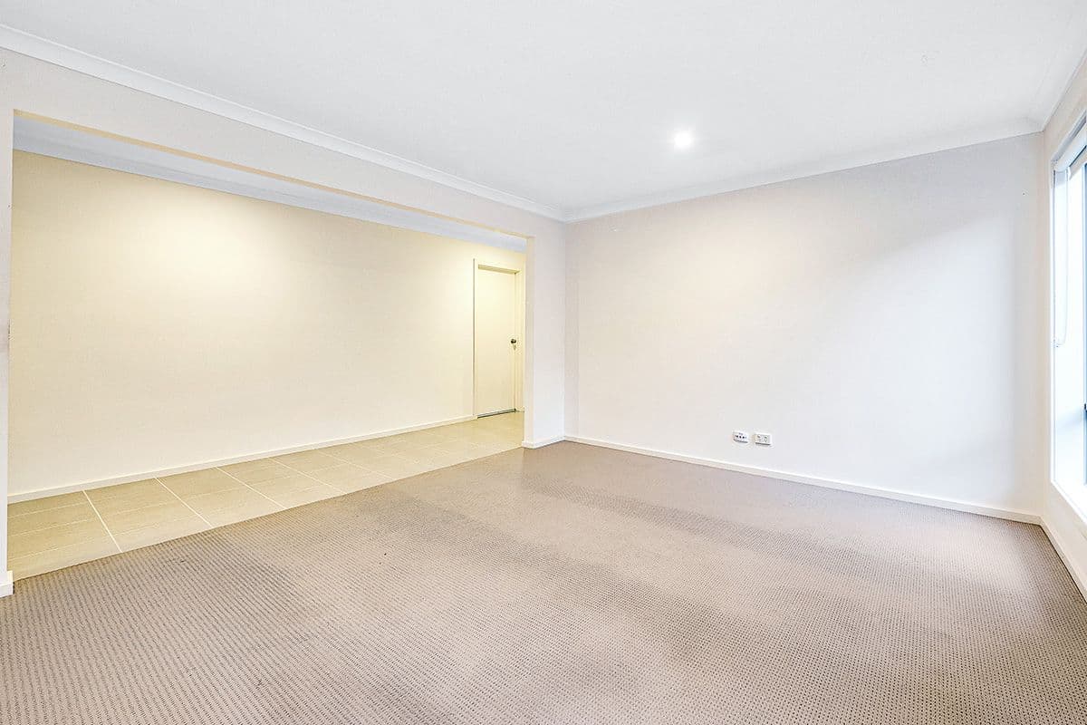 19 Glenelg Street, Clyde North VIC 3978, Clyde North - Thumbnail 5