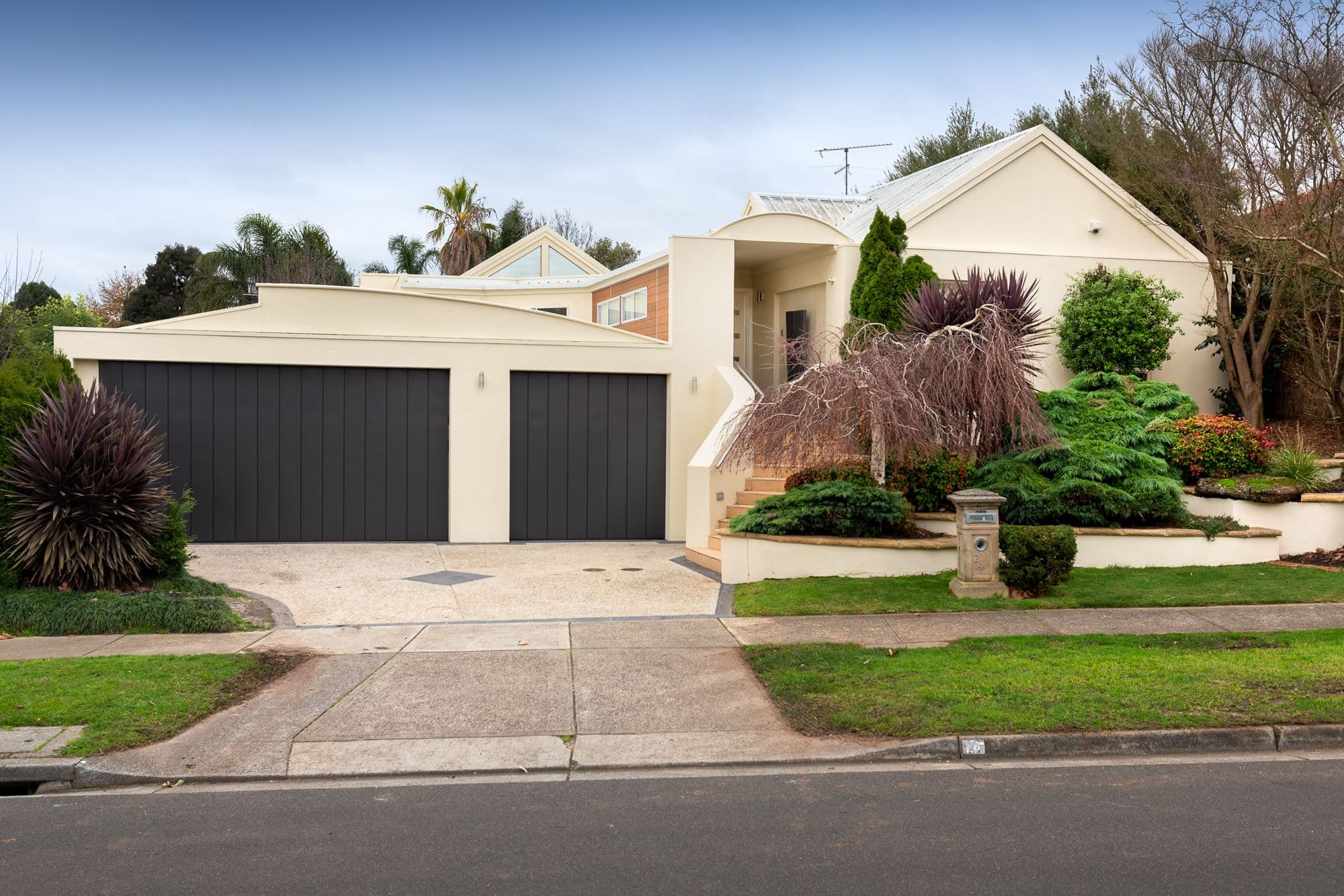 24 Edrington Park Drive, Berwick VIC 3806, Berwick - Image 1