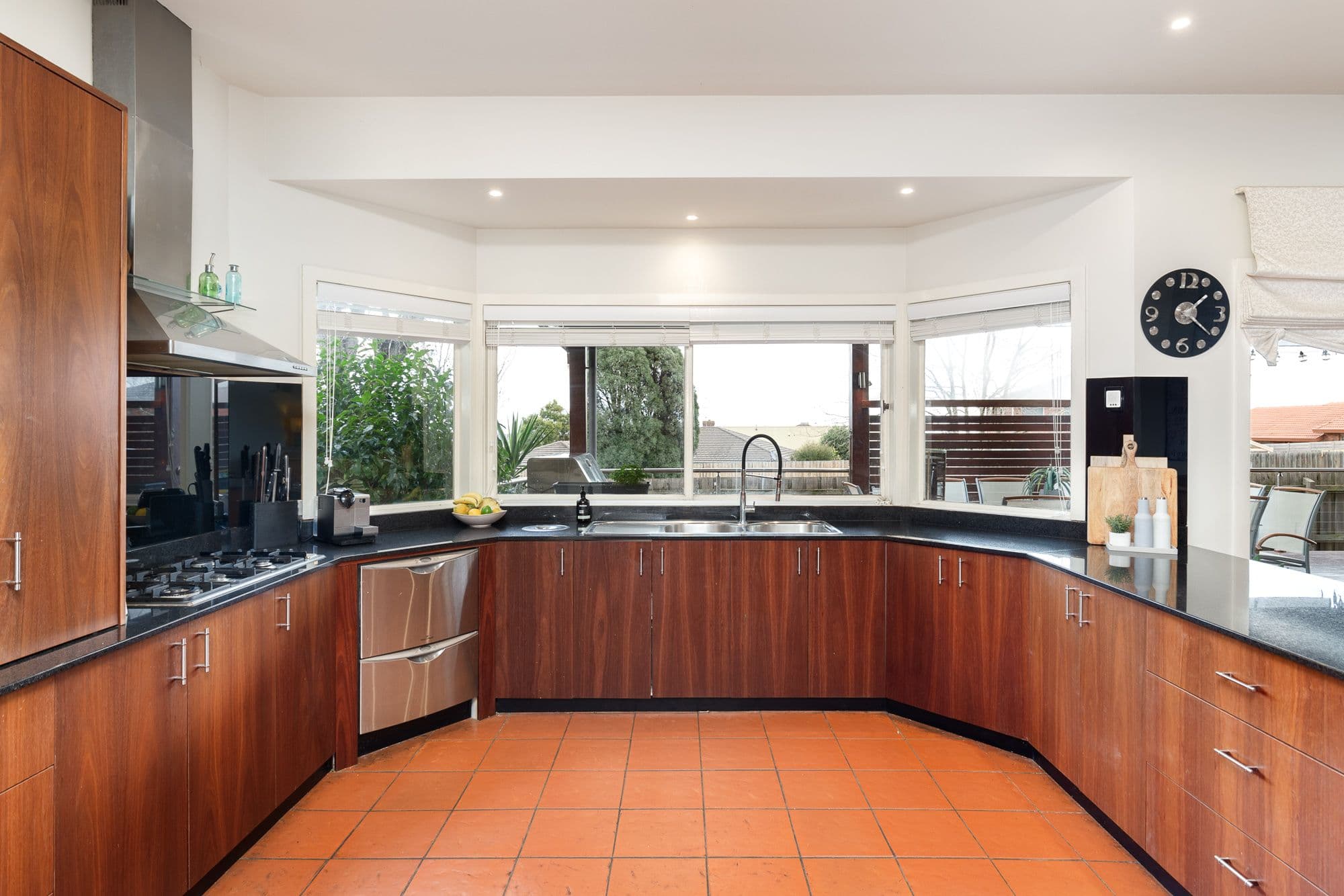 24 Edrington Park Drive, Berwick VIC 3806, Berwick - Thumbnail 7