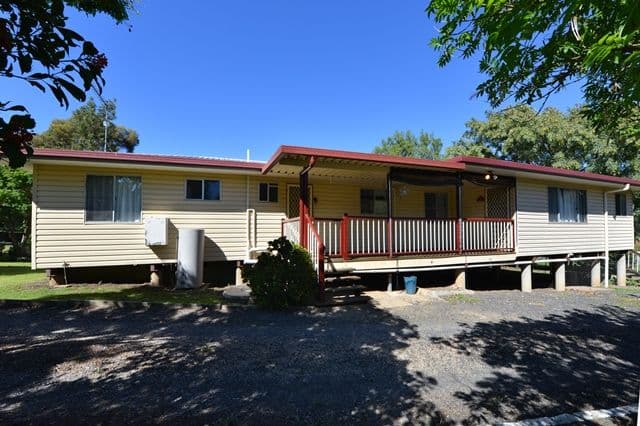 19 Leahy Drive, KINGSTHORPE QLD 4400, Kingsthorpe - Image 1