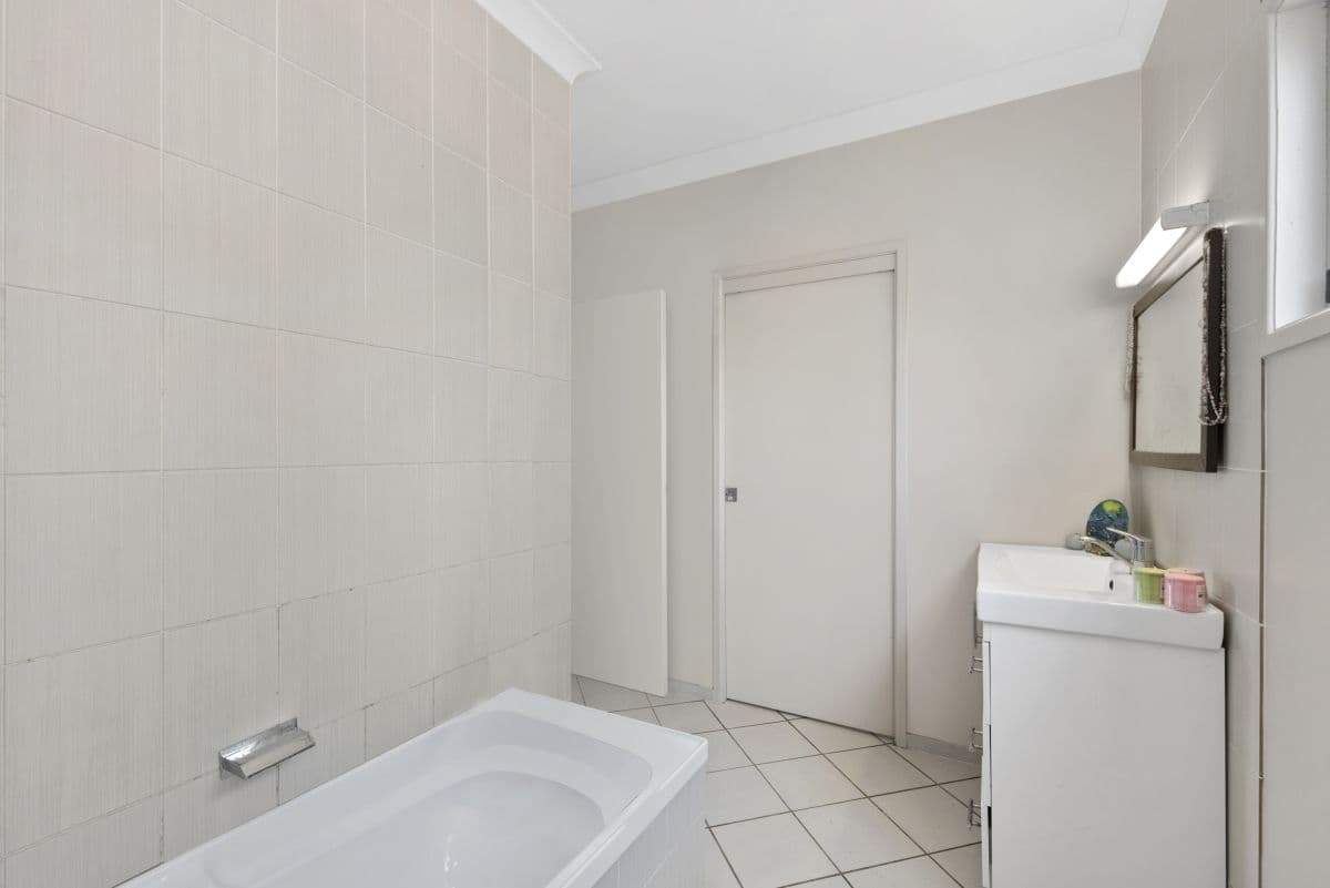 32 Osborne Terrace, Deception Bay QLD 4508, Deception Bay - Thumbnail 7