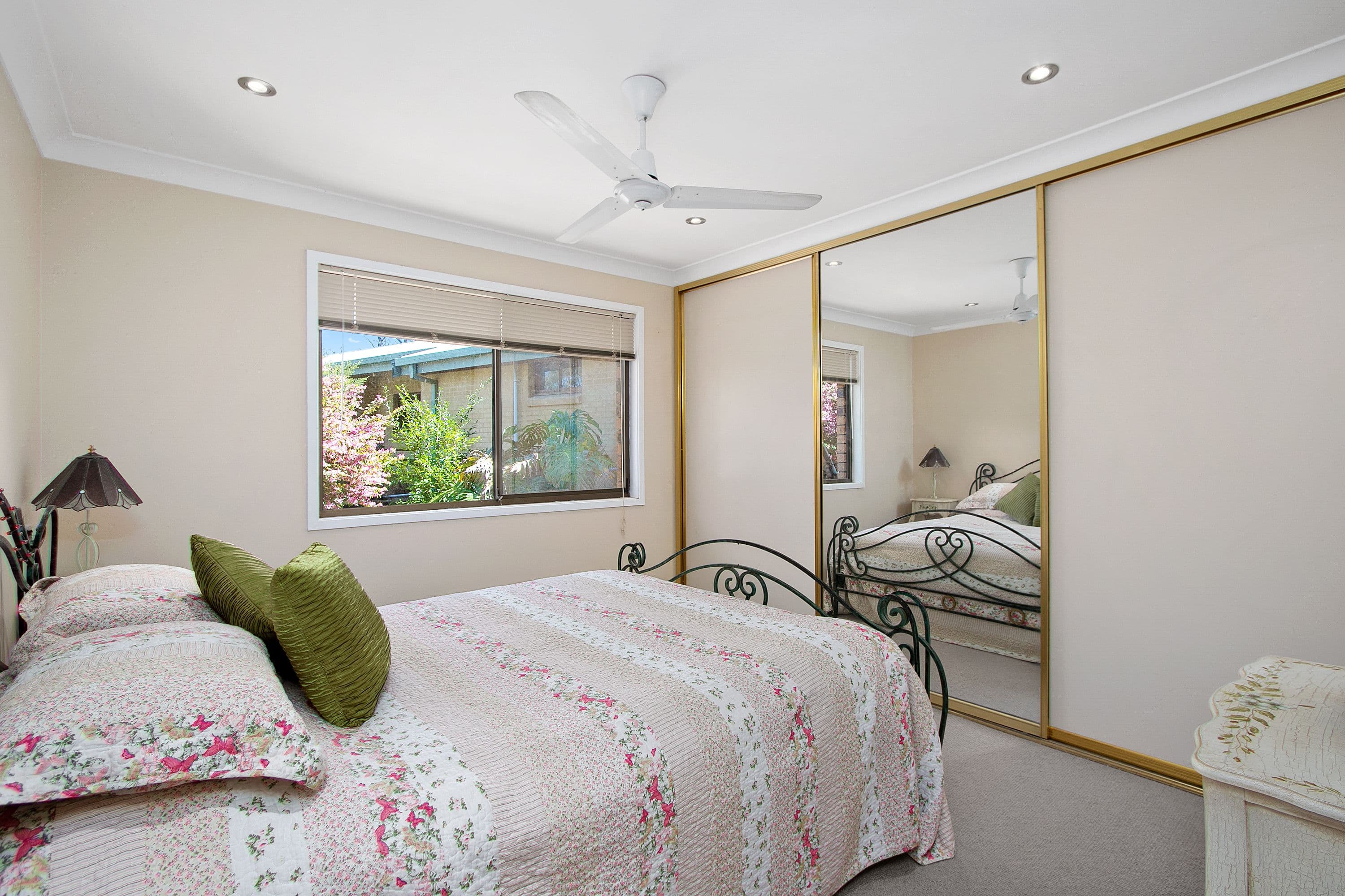 280 Lieutenant Bowen Drive, Bowen Mountain - Thumbnail 8