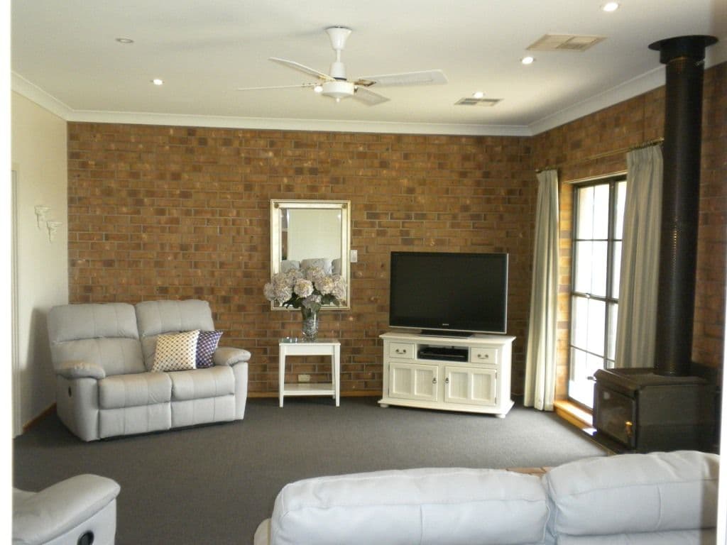 36 Hughes Avenue, Moonta Bay SA 5558, Moonta Bay - Thumbnail 3