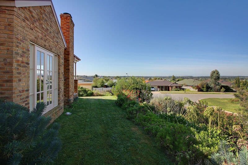 30 Killingholme Drive, MORNINGTON VIC 3931, Mornington - Thumbnail 2