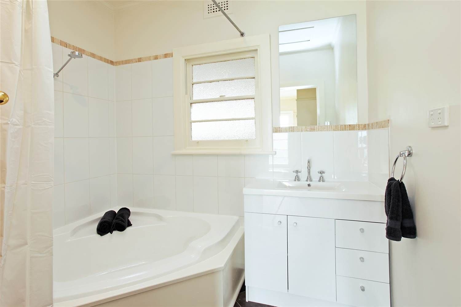 168 Townsend Road, ST ALBANS PARK VIC 3219, St Albans Park - Thumbnail 5