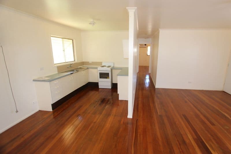 150 Galatea Street, CHARLEVILLE QLD 4470, Charleville - Thumbnail 2
