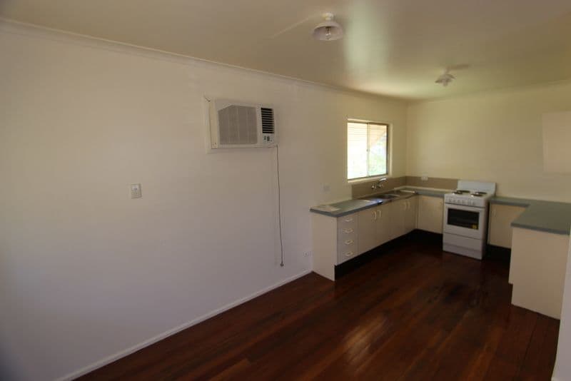 150 Galatea Street, CHARLEVILLE QLD 4470, Charleville - Thumbnail 5
