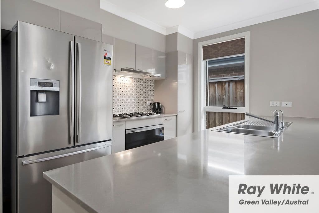 14 Gorgon Avenue, Elizabeth Hills - Thumbnail 5