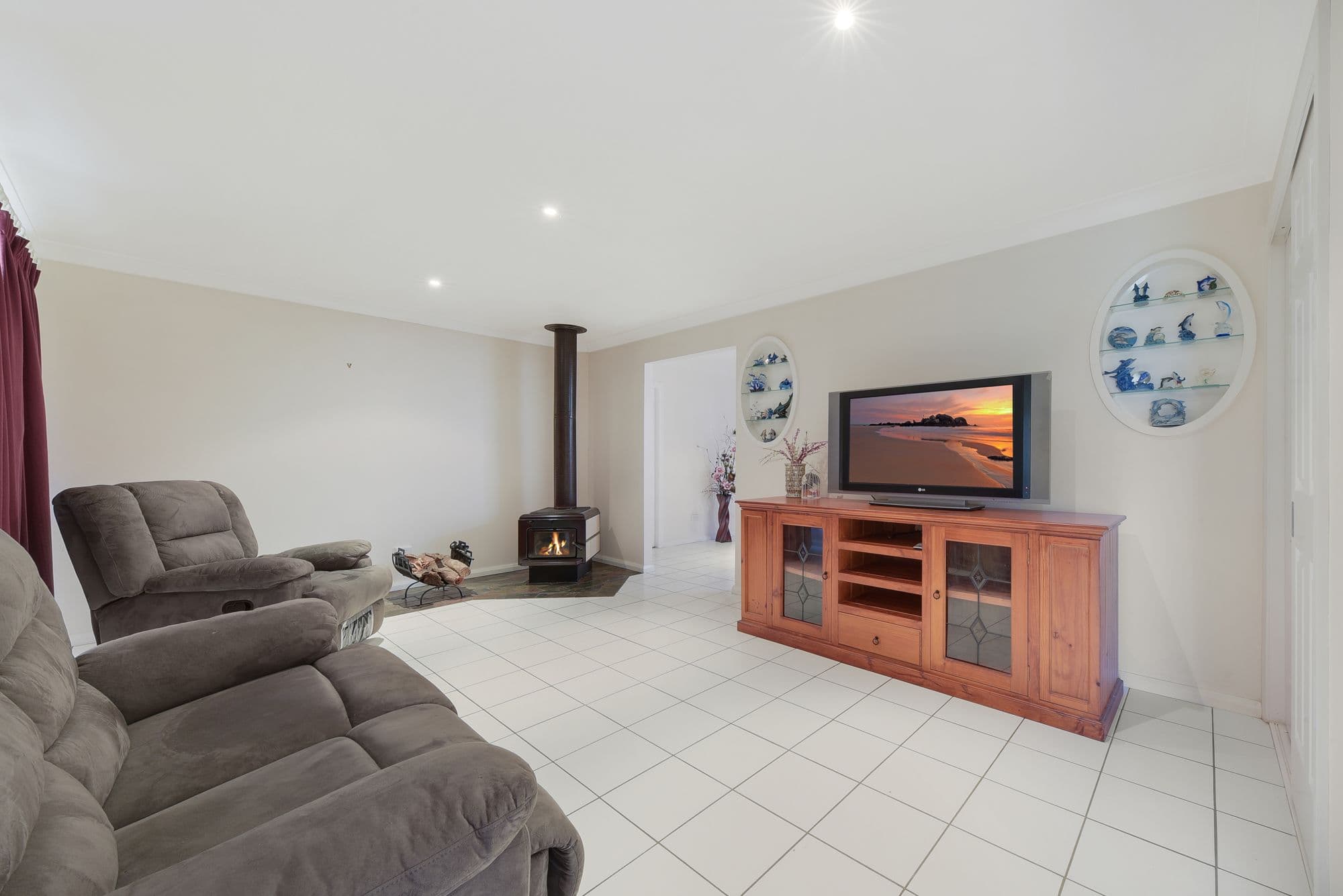 17 Willis Street, Oakdale - Thumbnail 2