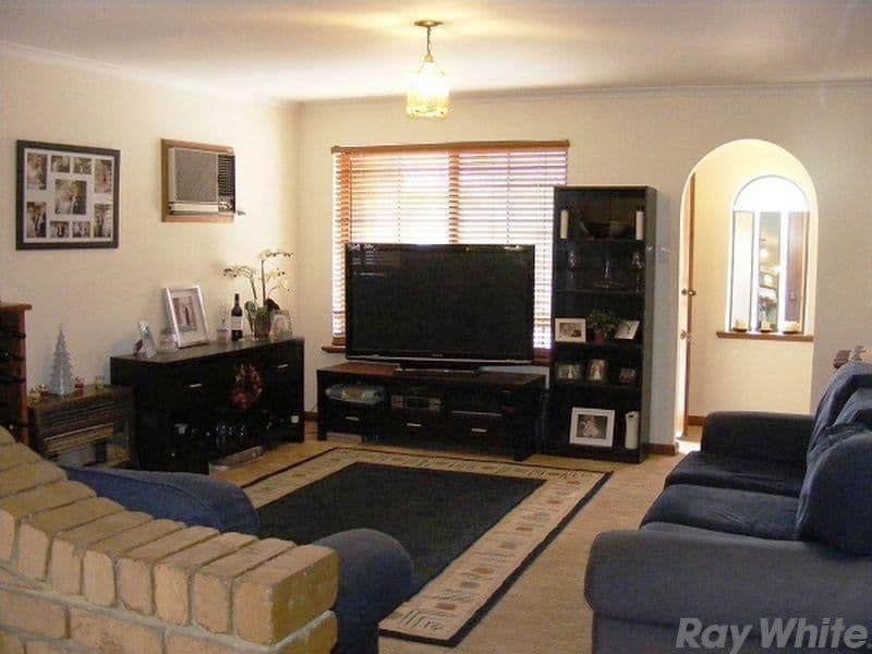 25 Holmes Street, Willaston SA 5118, Willaston - Thumbnail 2