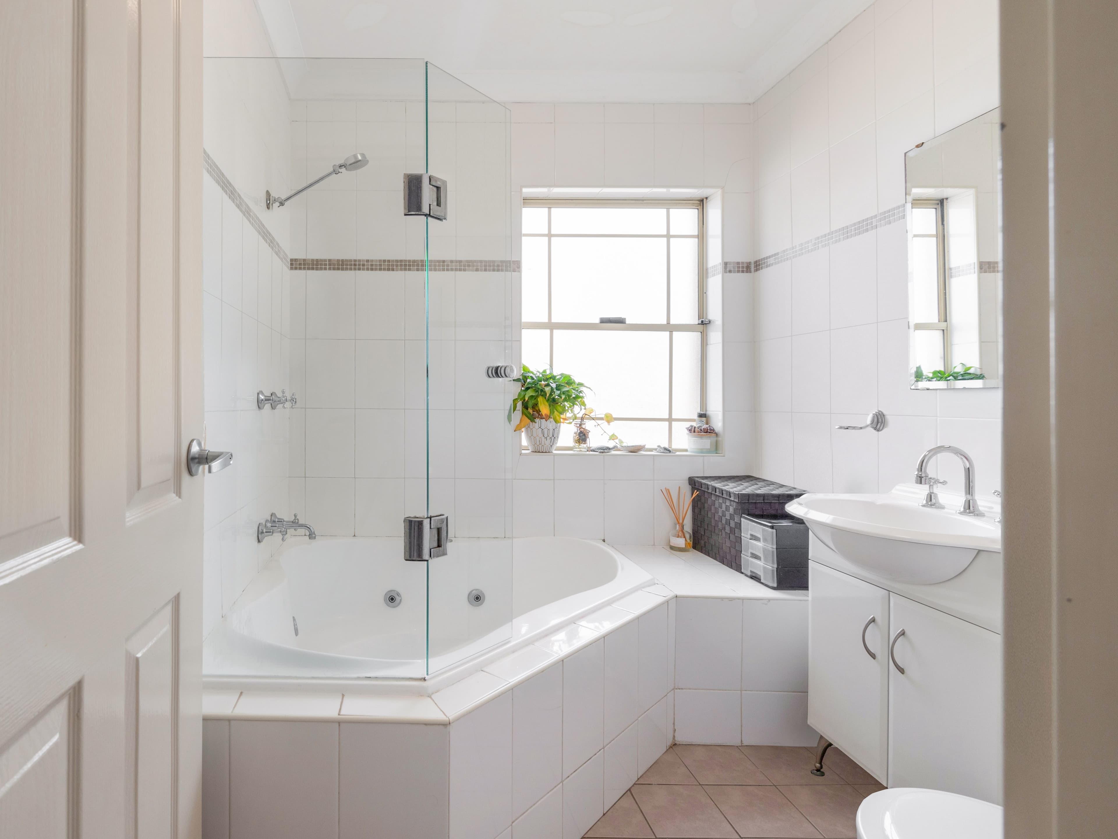 12-14 Gladstone Avenue, Wollongong NSW 2500, Wollongong - Thumbnail 7