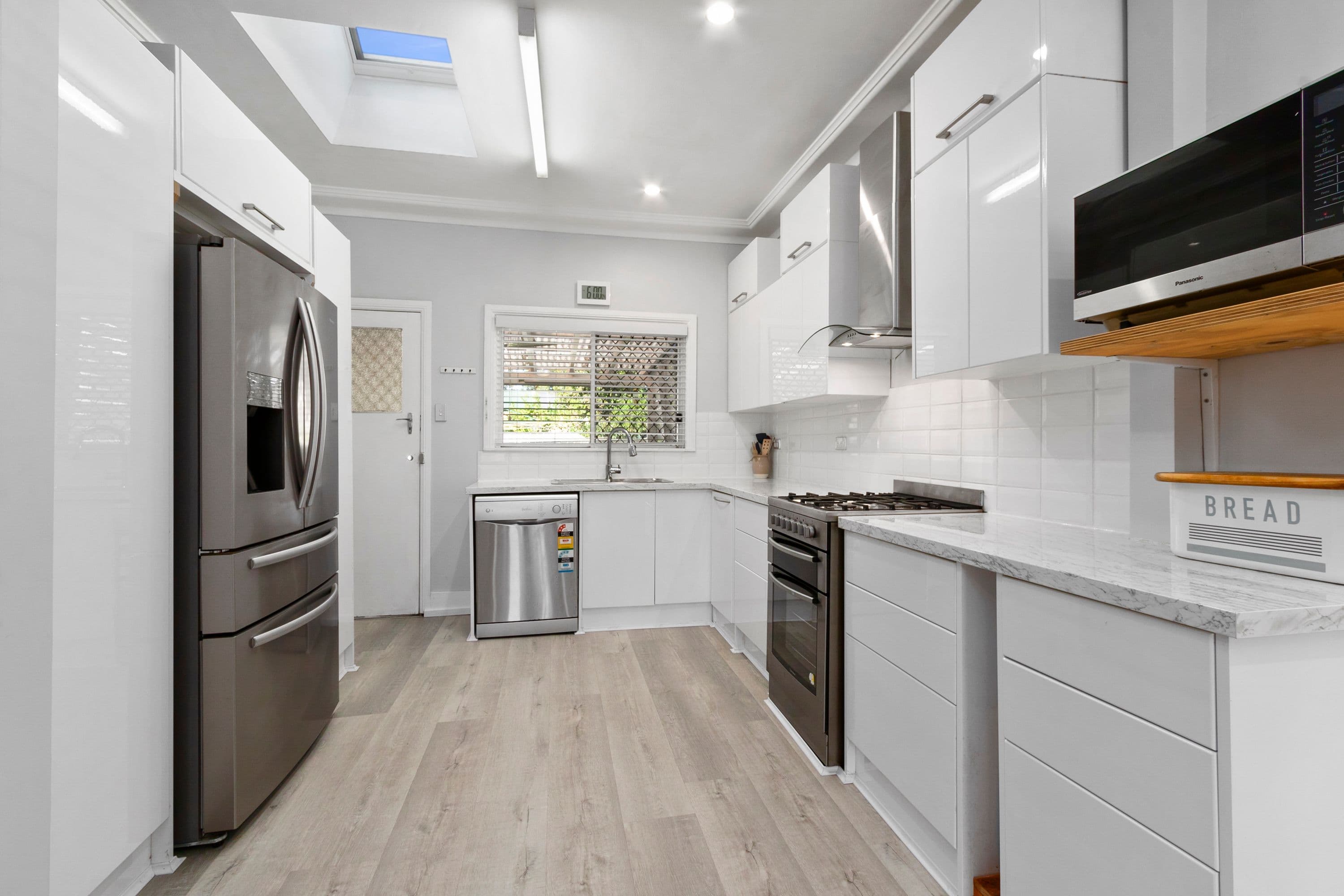 18 Bell Street, South Windsor NSW 2756, South Windsor - Thumbnail 2