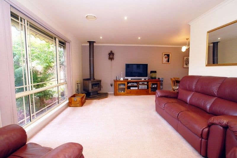 18 Longwood Close, ROWVILLE VIC 3178, Rowville - Thumbnail 3