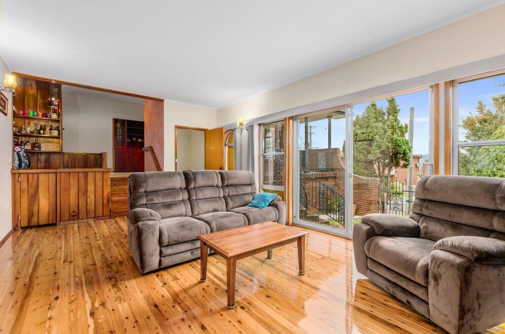 17 Bruce Avenue, Mount Warrigal - Thumbnail 2