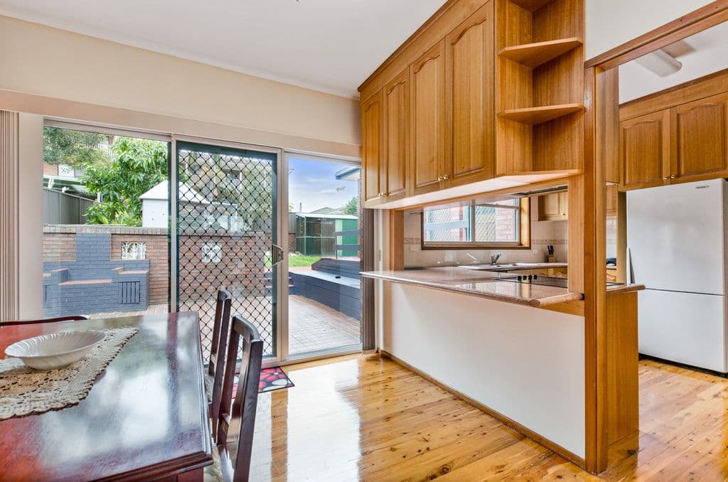 17 Bruce Avenue, Mount Warrigal - Thumbnail 3