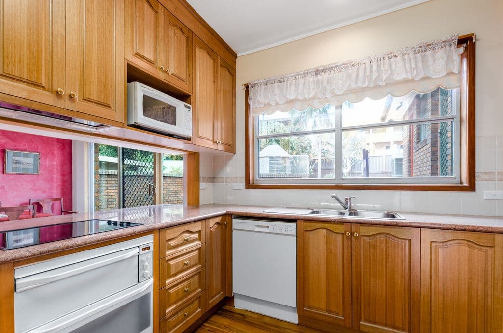 17 Bruce Avenue, Mount Warrigal - Thumbnail 4
