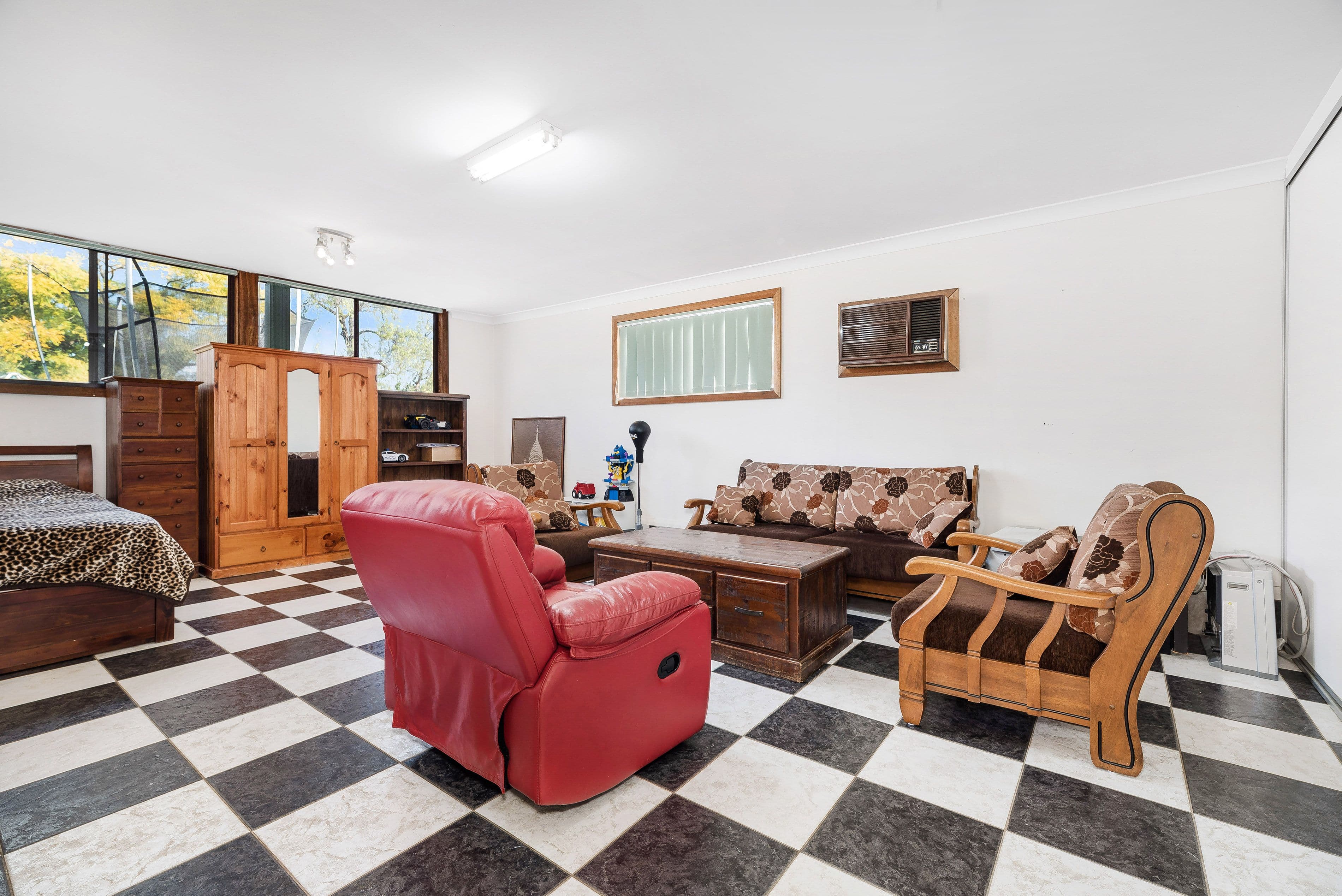 14 Warwick Street, Punchbowl NSW 2196, Punchbowl - Thumbnail 4