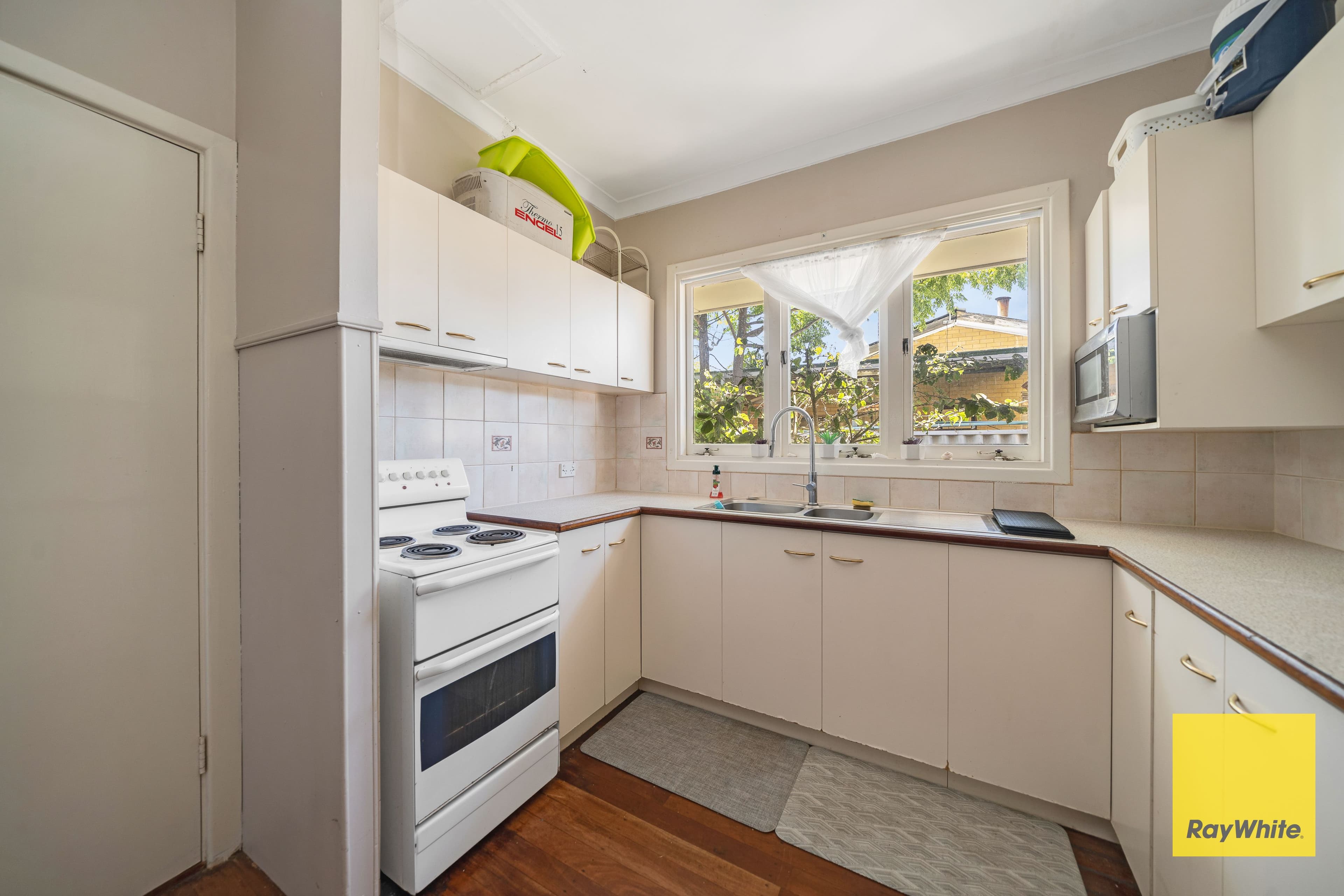 37 Mentone Road, Balga WA 6061, Balga - Thumbnail 5