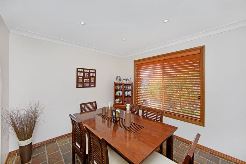 14 Sirius Avenue, BATEAU BAY NSW 2261, Bateau Bay - Thumbnail 5