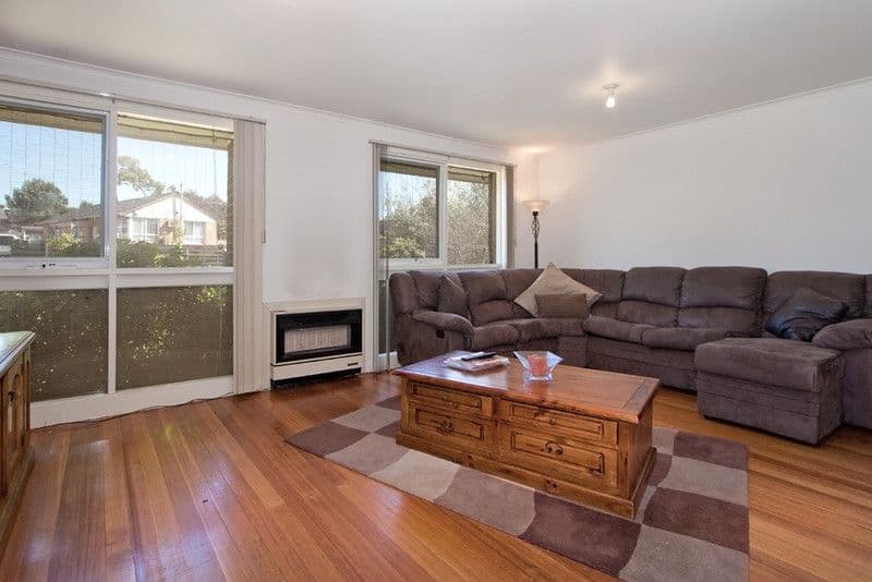 11 Silverton Drive, Ferntree Gully VIC 3156, Ferntree Gully - Thumbnail 2