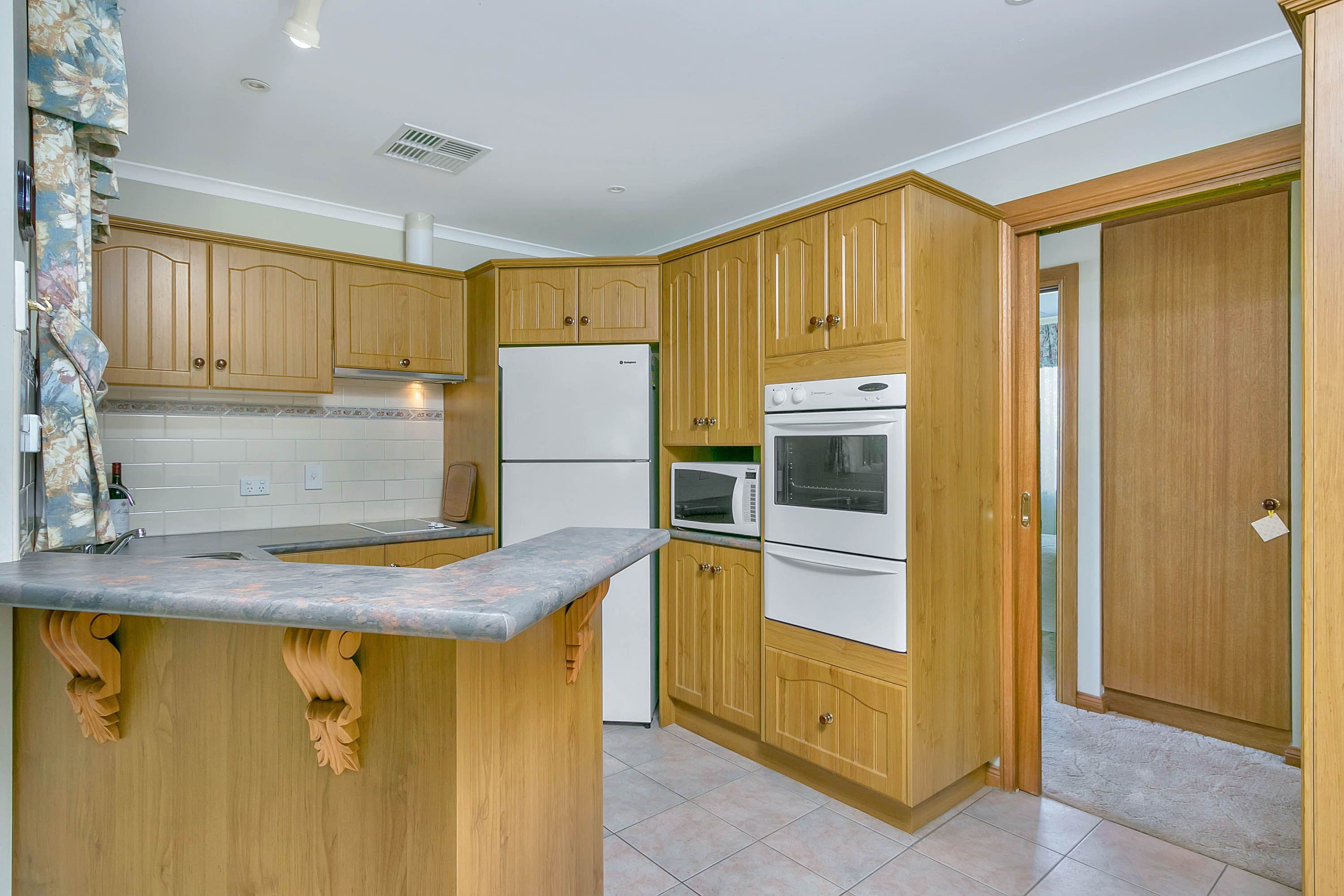 87 WALLACE Street, Coolamon, Coolamon - Thumbnail 6