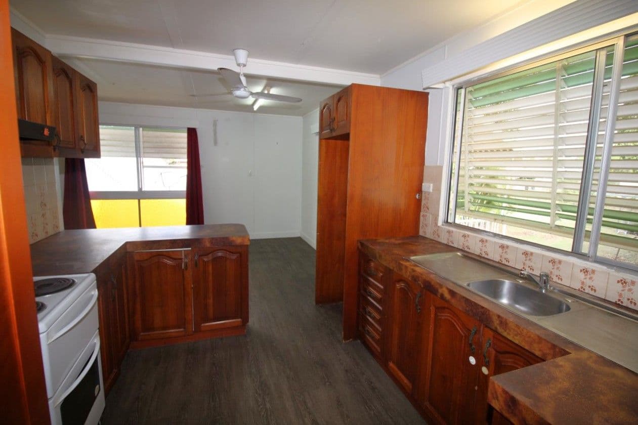 96 King Street, CHARTERS TOWERS CITY QLD 4820, Charters Towers City - Thumbnail 5