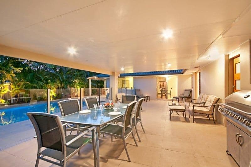 18 Lakeshore Drive, HELENSVALE QLD 4212, Helensvale - Thumbnail 2
