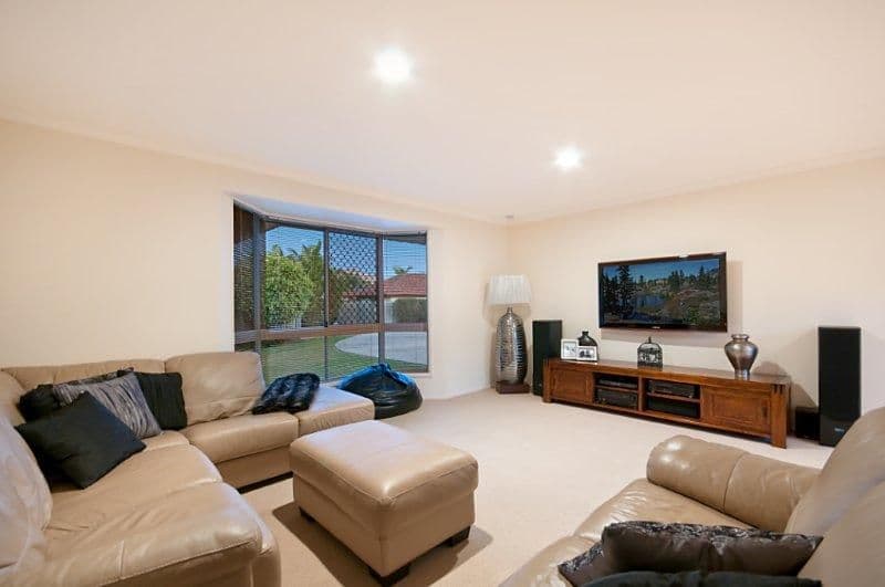 18 Lakeshore Drive, HELENSVALE QLD 4212, Helensvale - Thumbnail 5