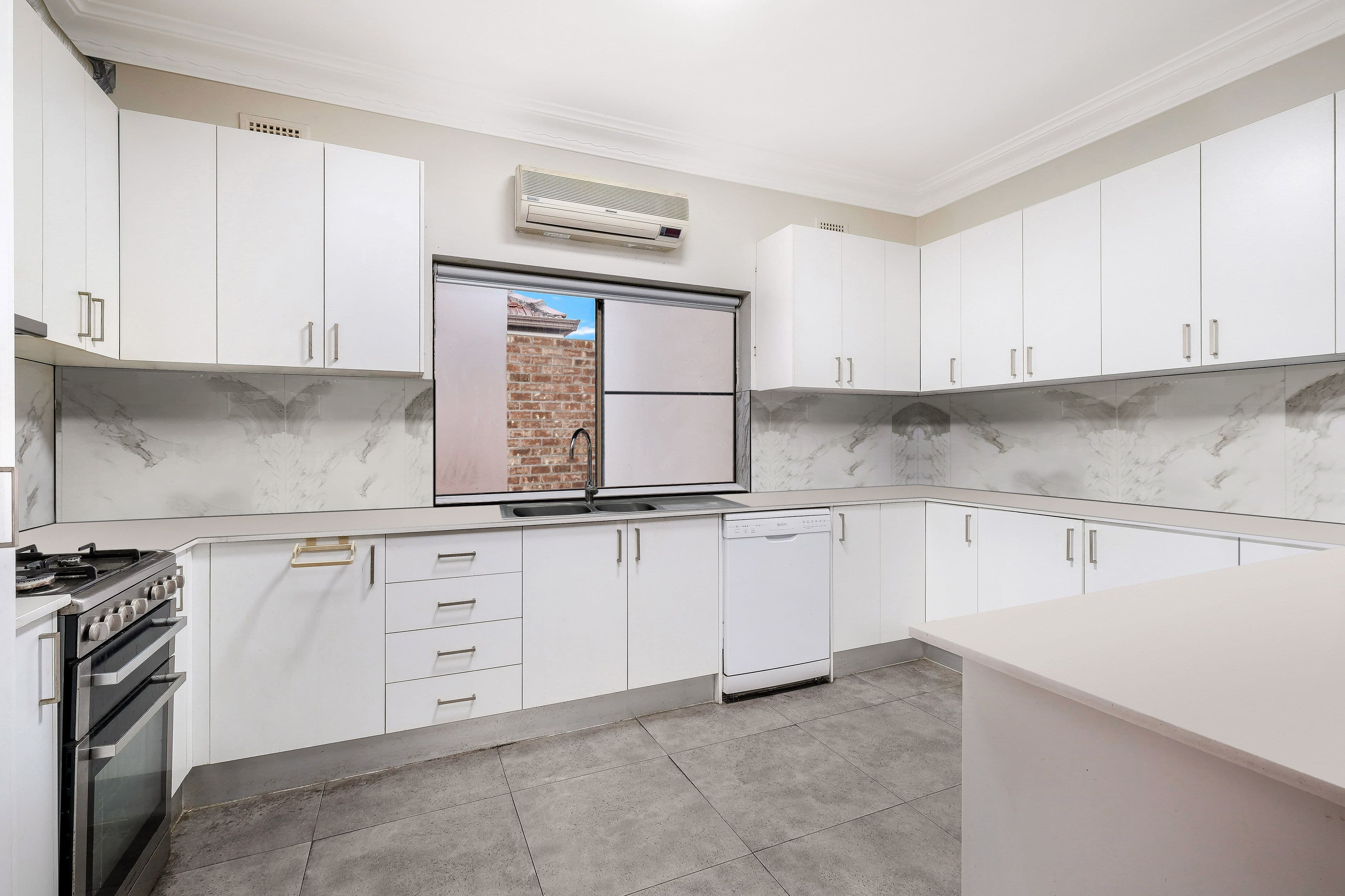 10 Crosby Avenue, Hurstville NSW 2220, Hurstville - Thumbnail 3