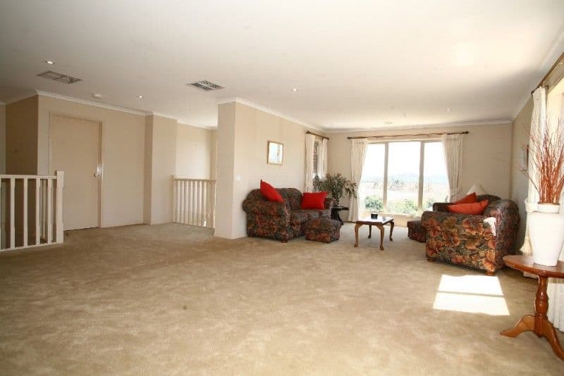 11-12 Bailey View Court, NARRE WARREN NORTH VIC 3804, Narre Warren North - Thumbnail 7