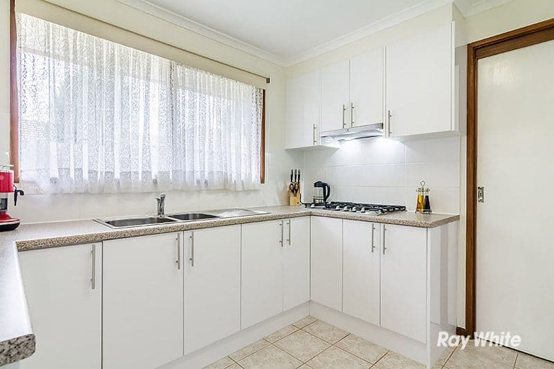 2 Taddor Drive, Cranbourne VIC 3977, Cranbourne - Thumbnail 2