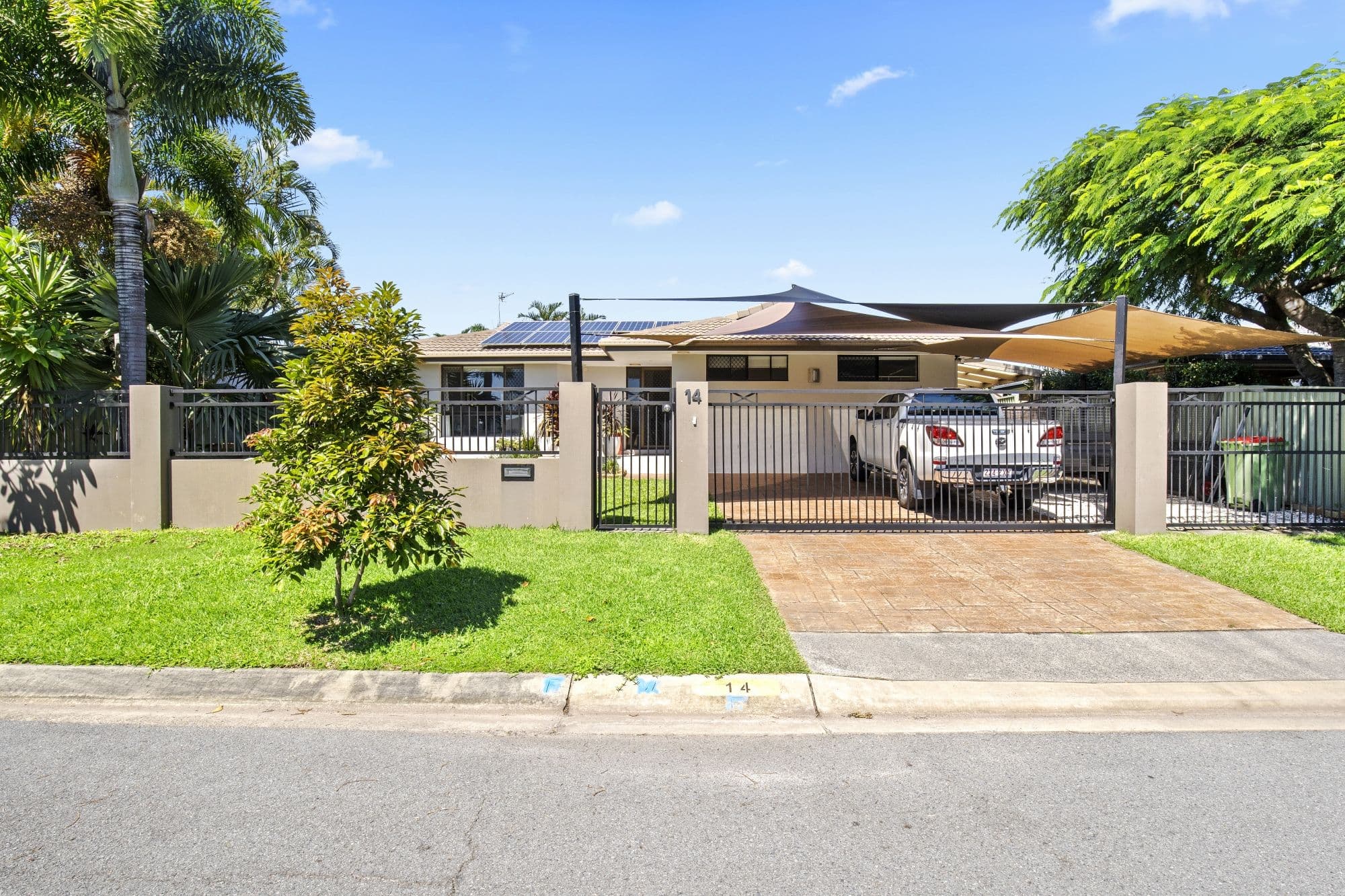 14 Auk Avenue, Burleigh Waters QLD 4220, Burleigh Waters - Image 1