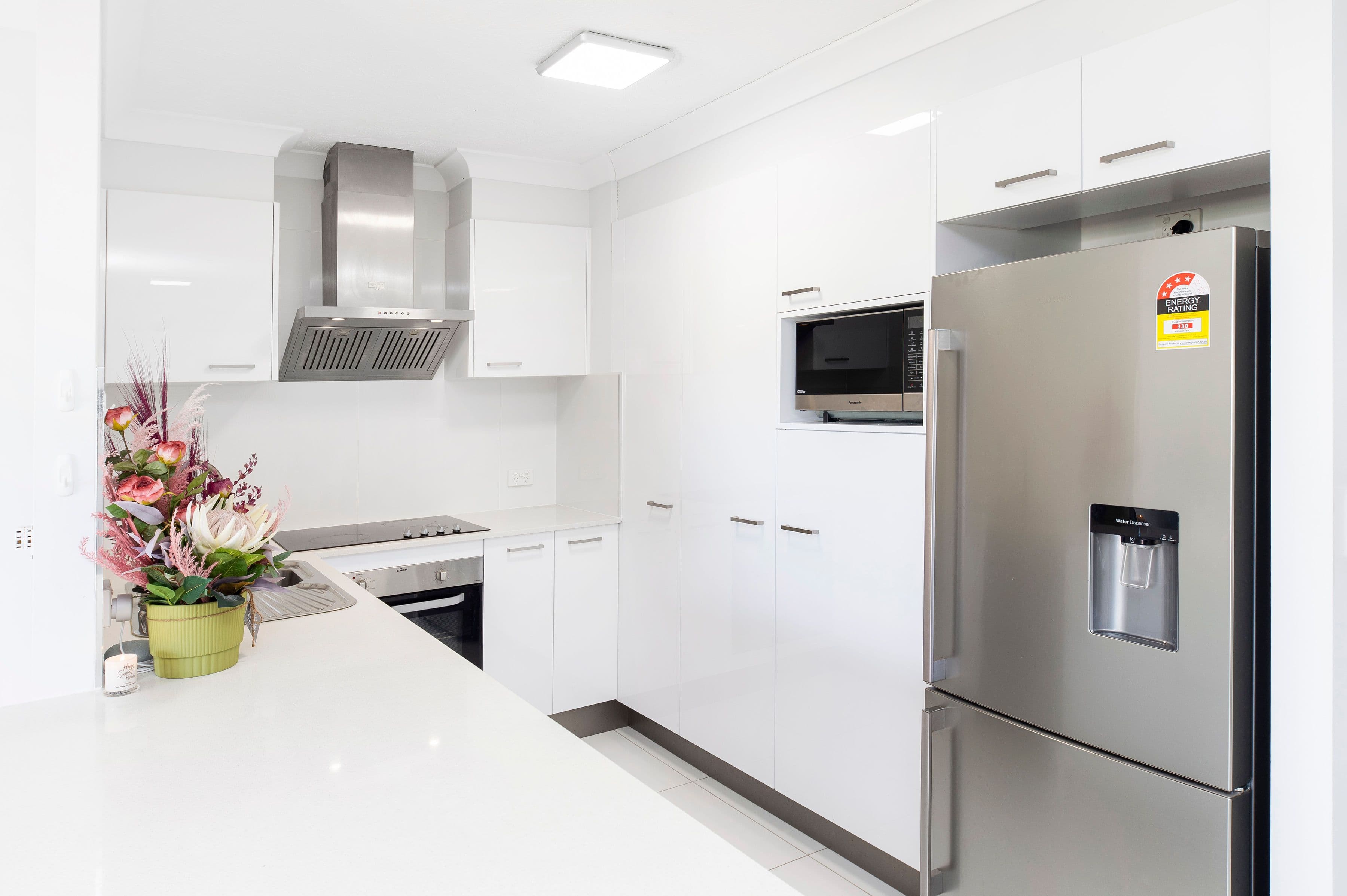 6 Back Street, Biggera Waters QLD 4216, Biggera Waters - Thumbnail 2