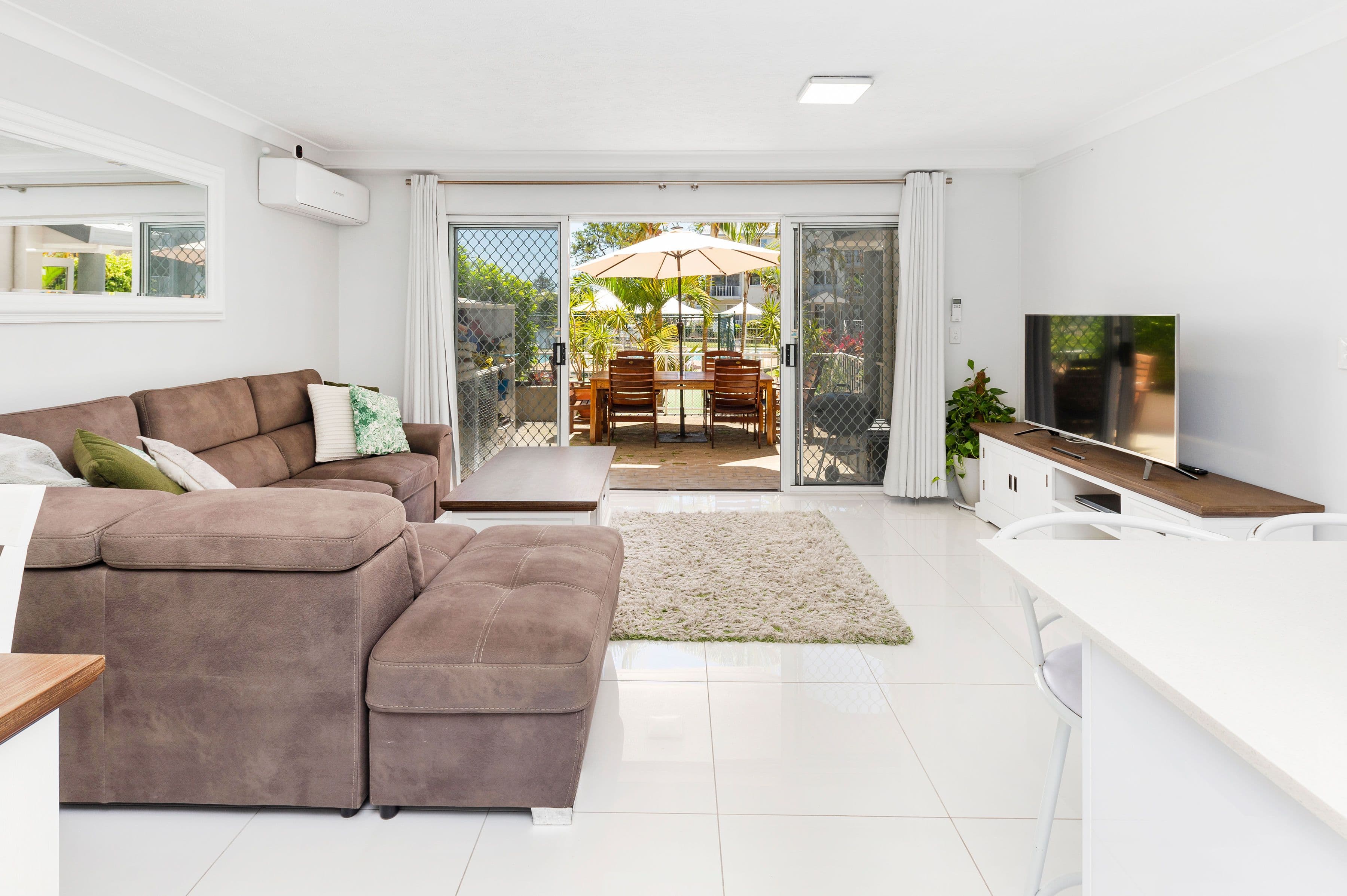6 Back Street, Biggera Waters QLD 4216, Biggera Waters - Thumbnail 5