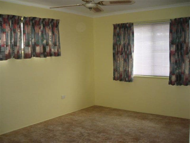 7 Everingham Avenue, ROMA QLD 4455, Roma - Thumbnail 5