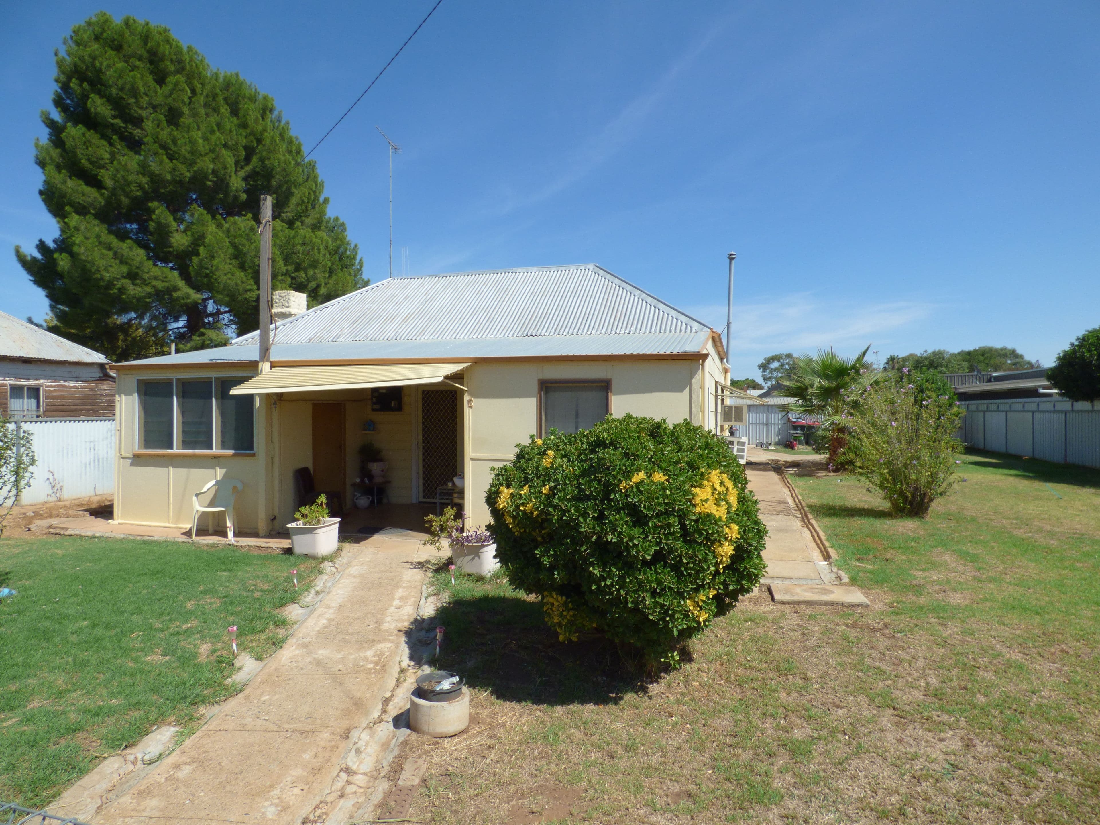 12 Bogan Street, Forbes - Image 1