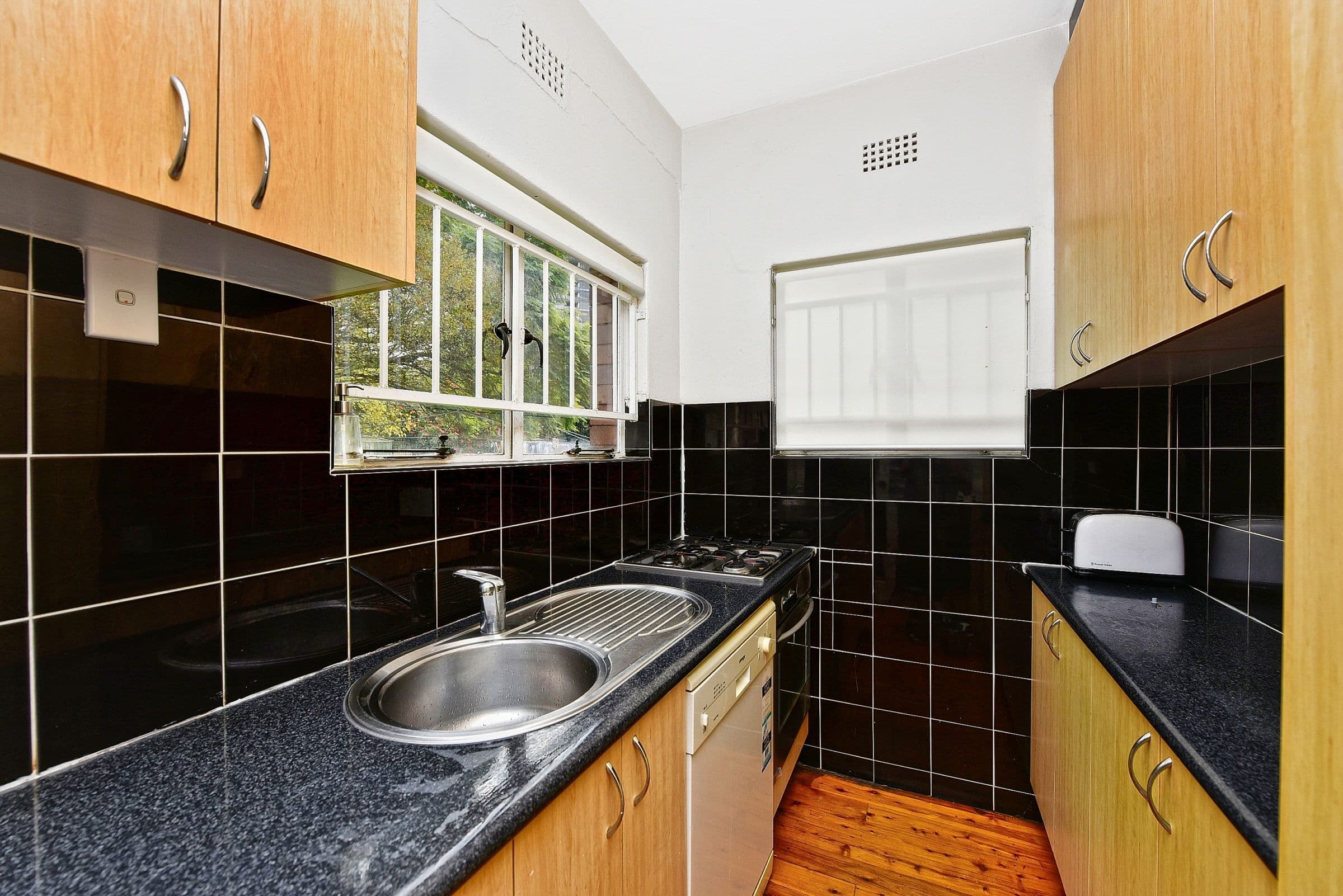 15 Todman Avenue, Kensington NSW 2033, Kensington - Thumbnail 4