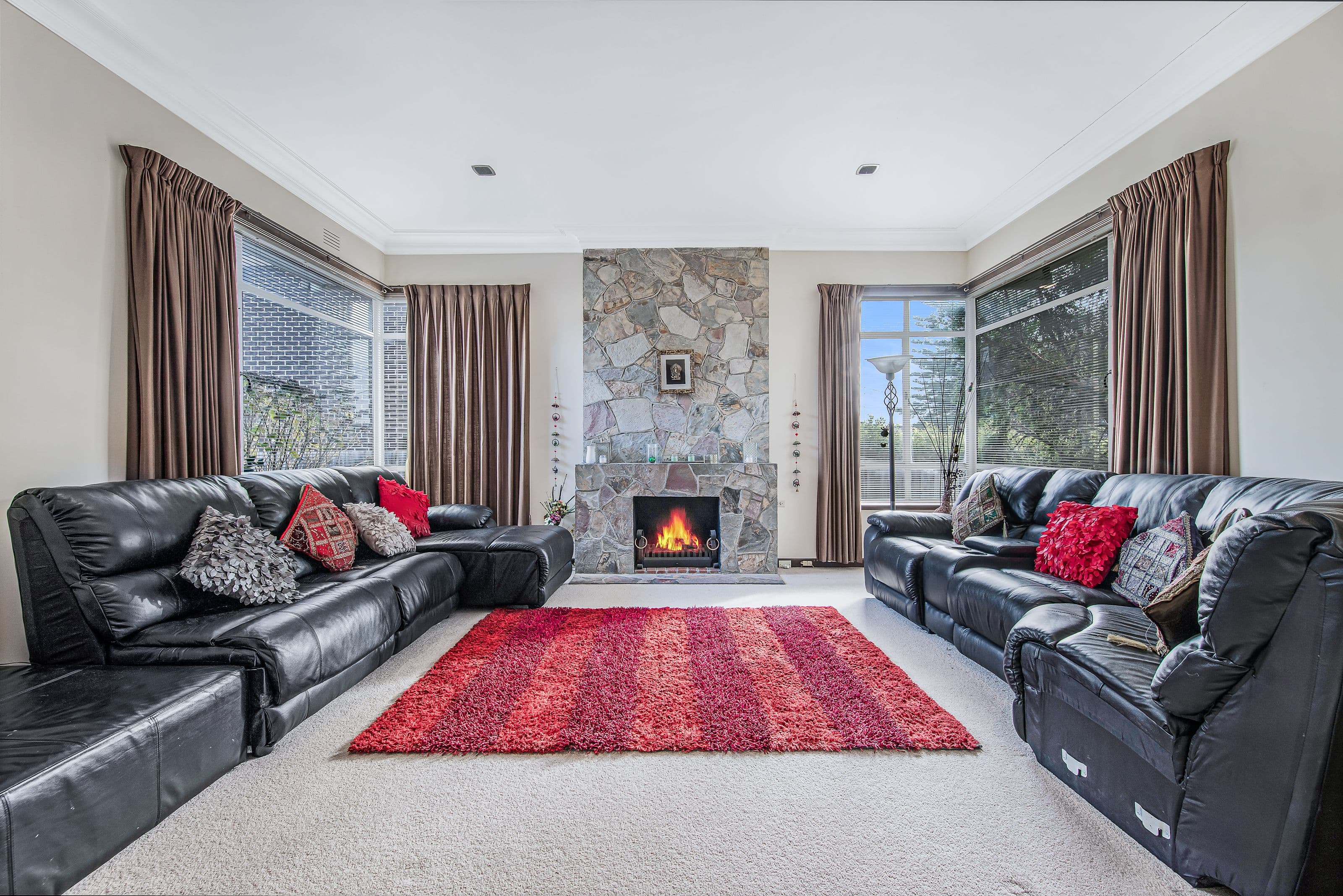 6 Winbourne Road, Mount Waverley VIC 3149, Mount Waverley - Thumbnail 2