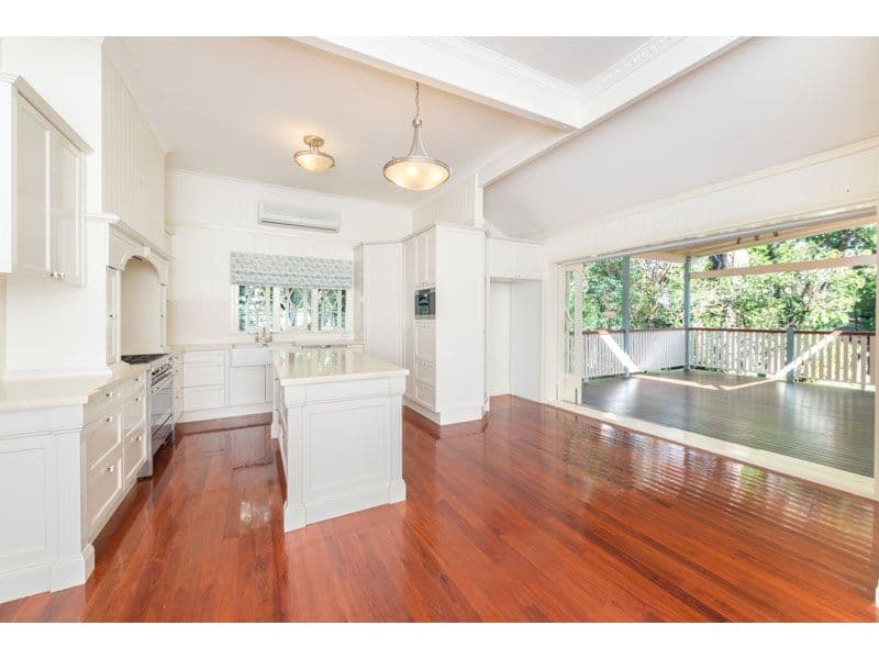 26 Yardley Avenue, Ashgrove QLD 4060, Ashgrove - Thumbnail 2