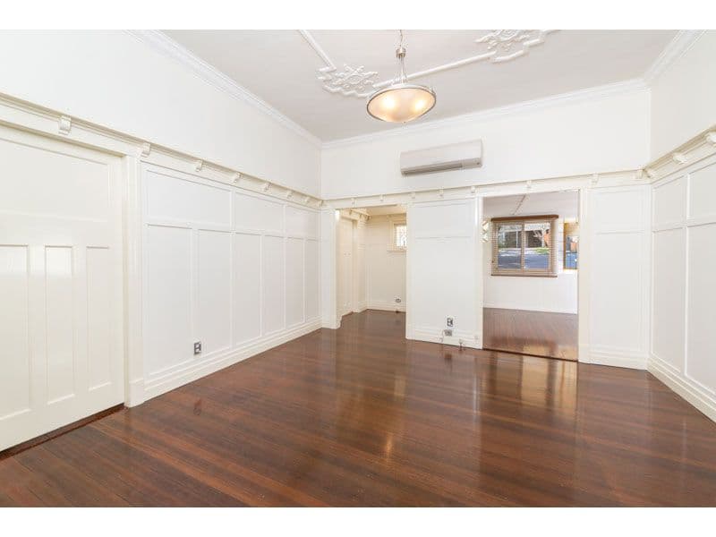 26 Yardley Avenue, Ashgrove QLD 4060, Ashgrove - Thumbnail 3