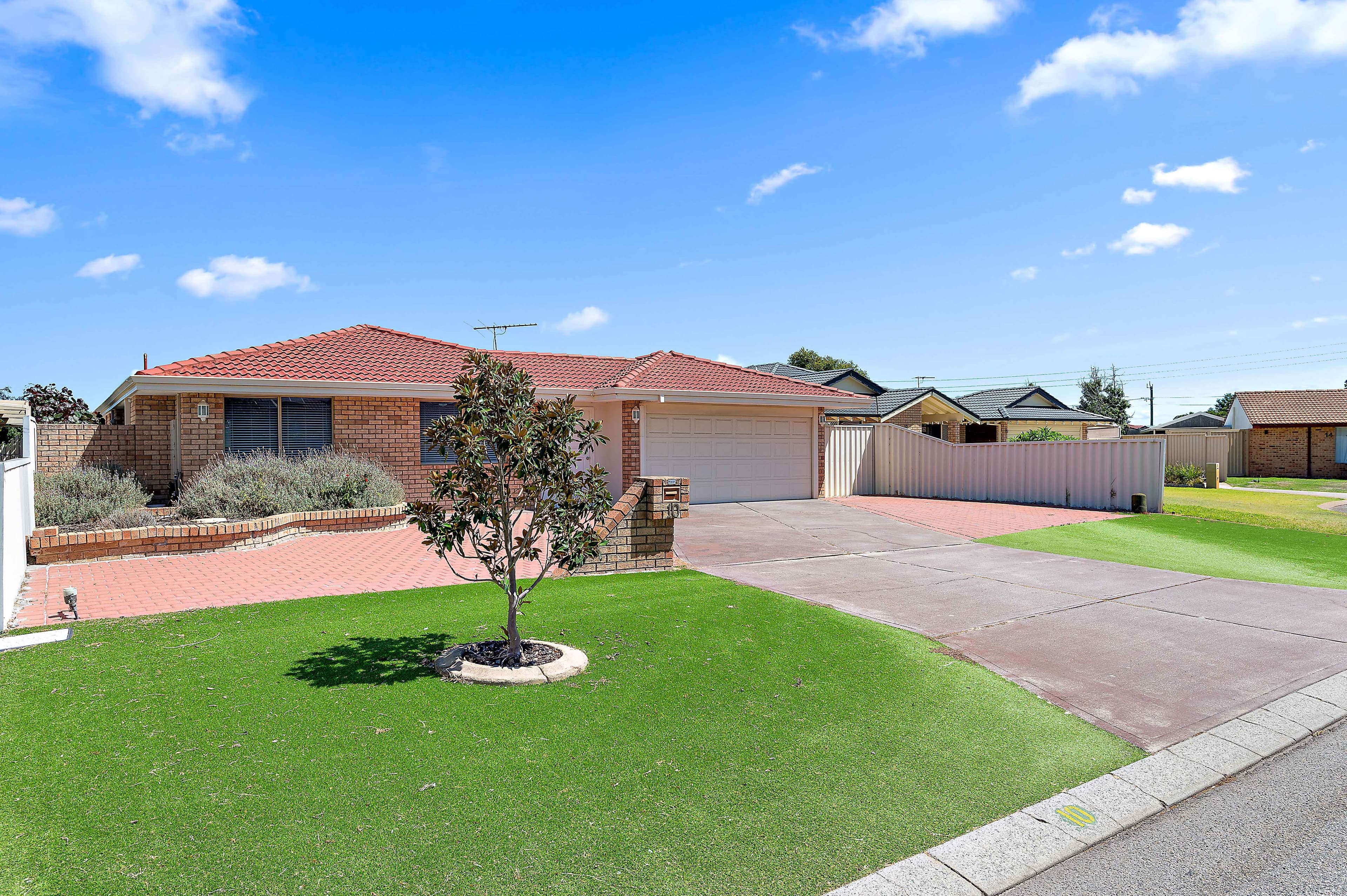 10 Magenta Close, Thornlie WA 6108, Thornlie - Thumbnail 2
