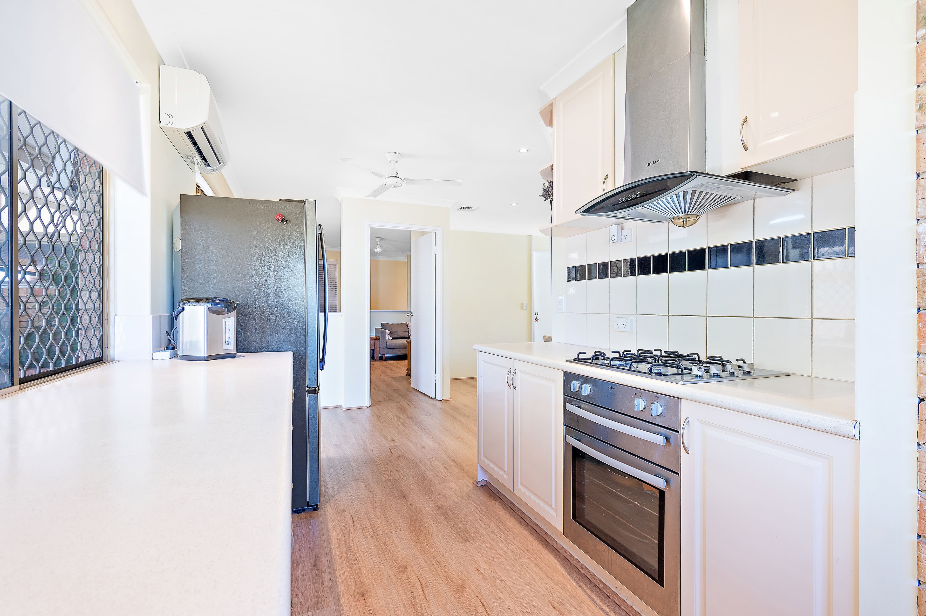 10 Magenta Close, Thornlie WA 6108, Thornlie - Thumbnail 7