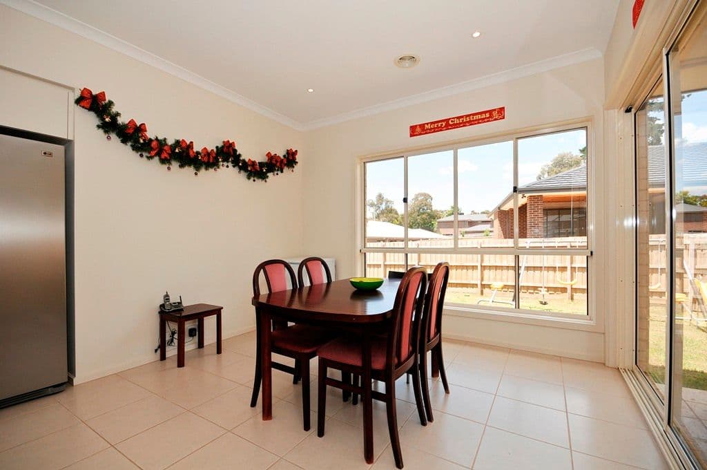 5 SAVARIS Court, CROYDON VIC 3136, Croydon - Thumbnail 4