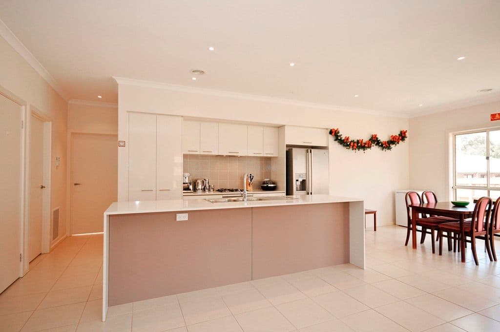 5 SAVARIS Court, CROYDON VIC 3136, Croydon - Thumbnail 5